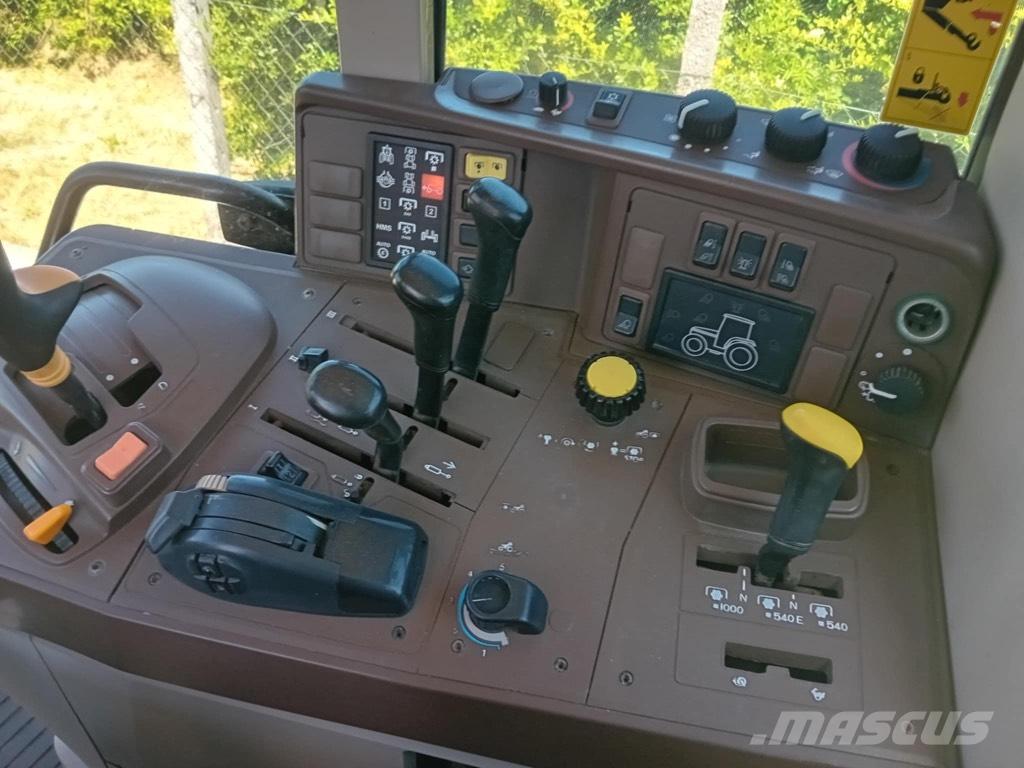 John Deere 6630 Traktori