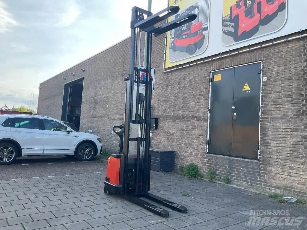 Toyota BT SWE120L Ručni električni viljuškar