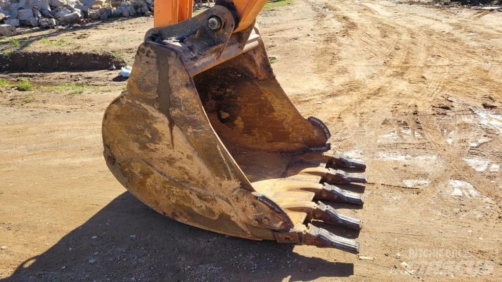 Doosan DX 225 LCA Bageri guseničari