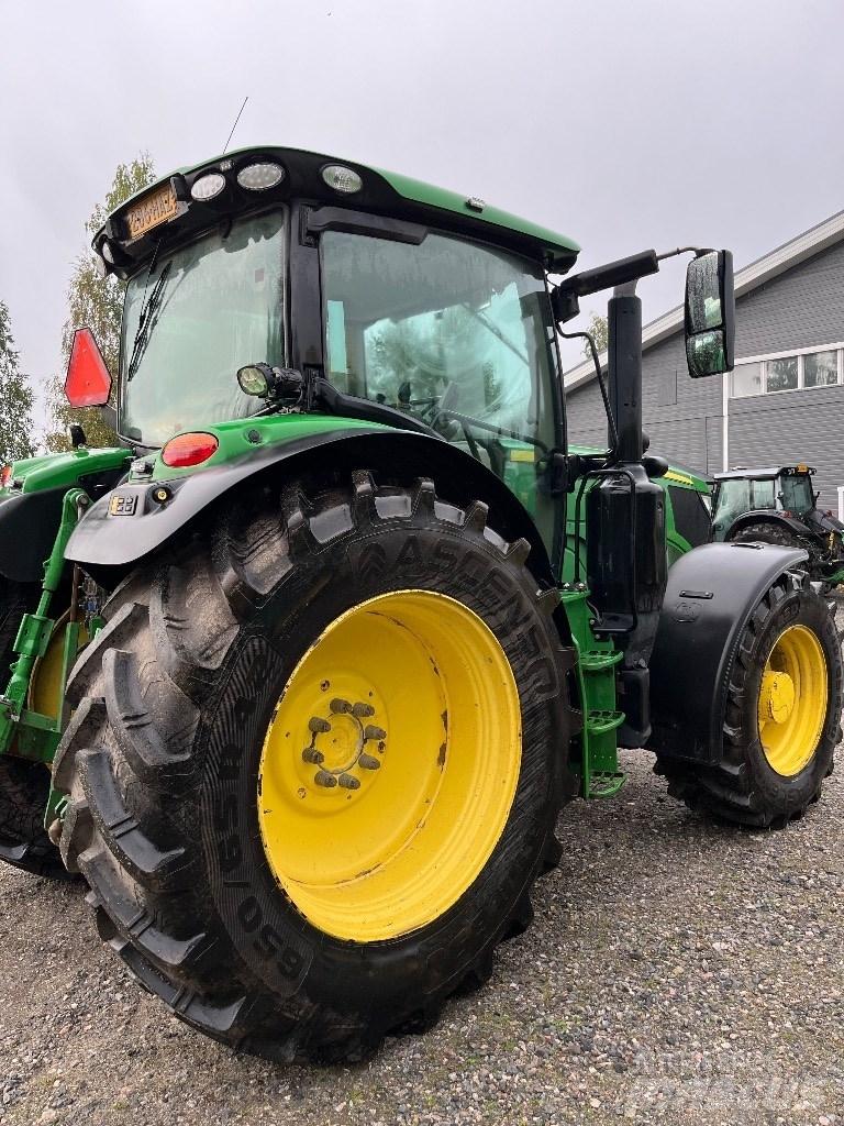 John Deere 6155 R Traktori