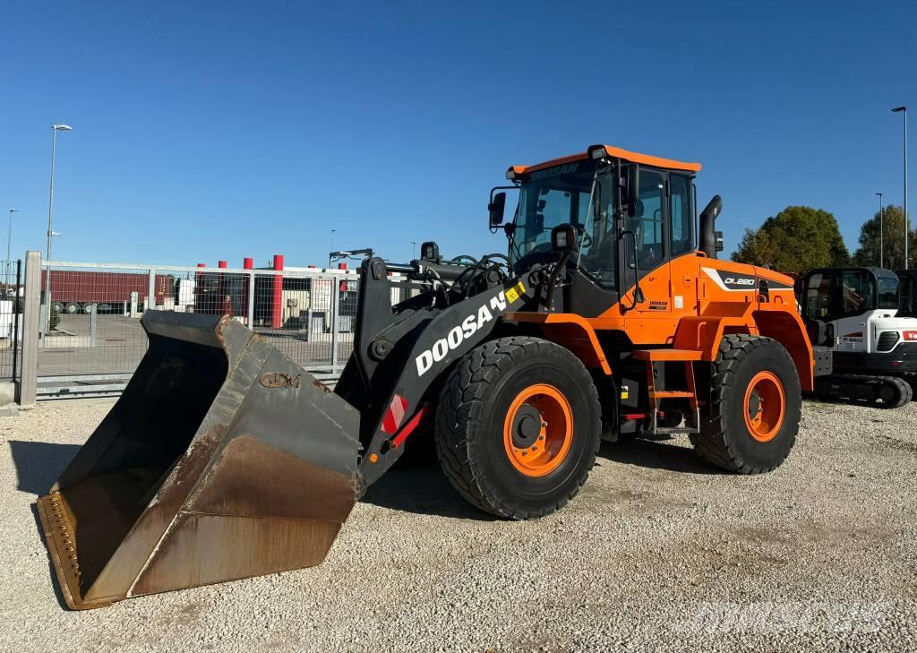 Doosan DL 220-5 Utovarivači na točkove