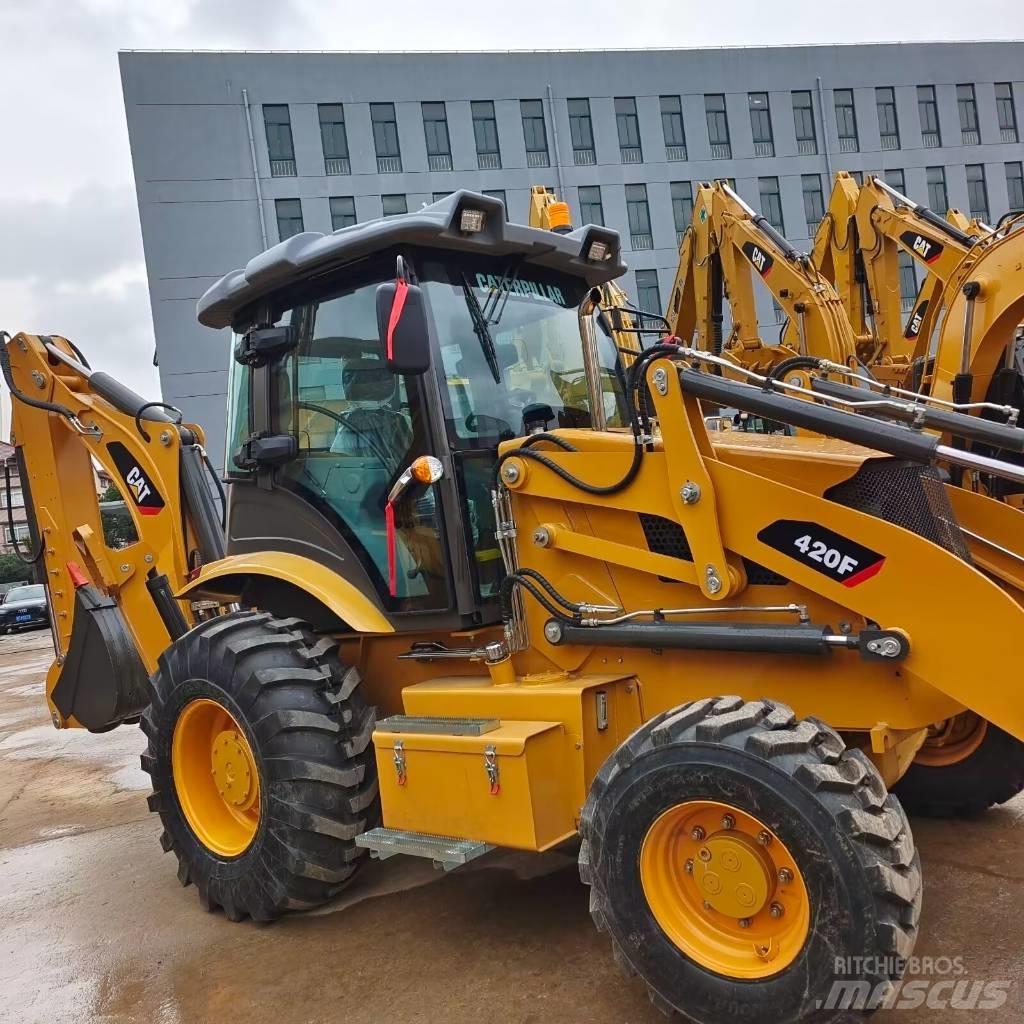 CAT 420 F Rovokopači