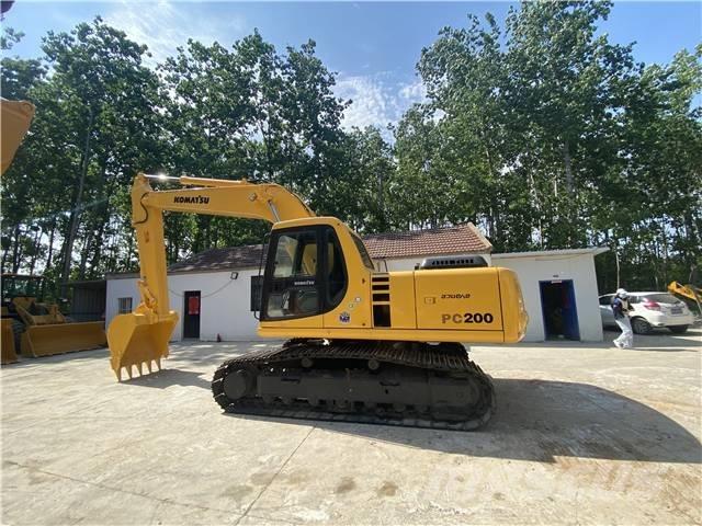 Komatsu PC200-7 Bageri guseničari