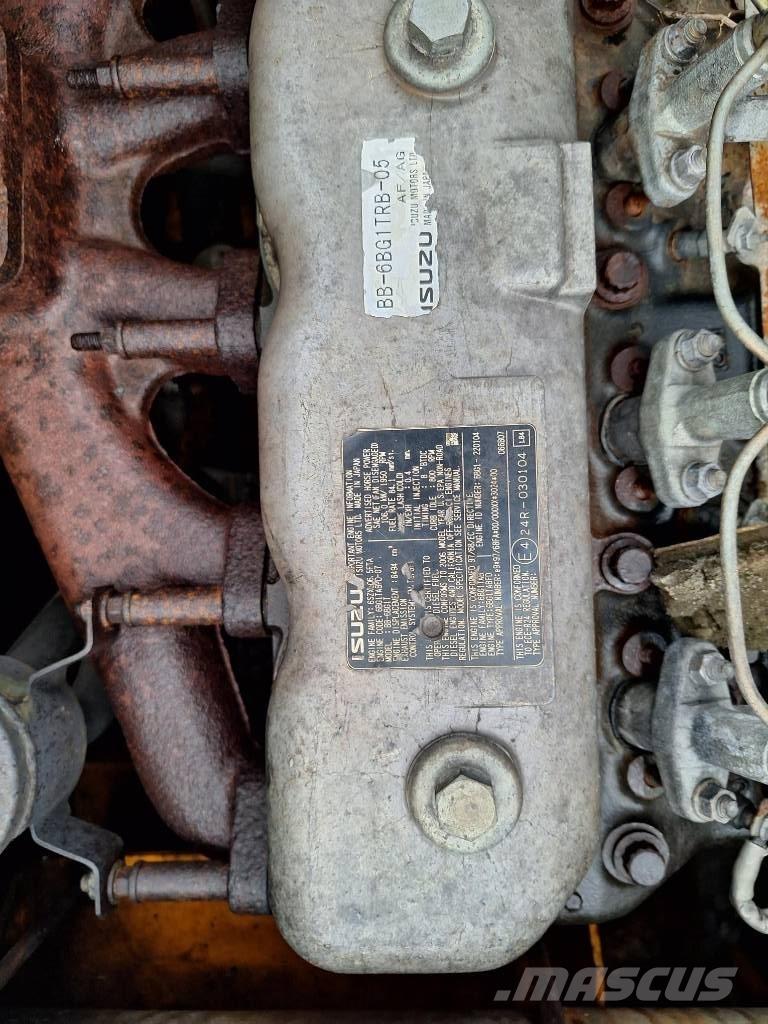 JCB JS 220 LC Bageri guseničari