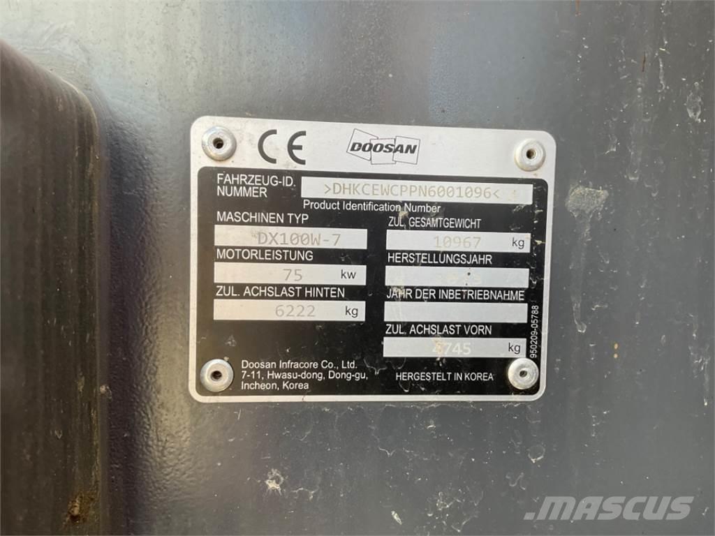 Doosan DX100W-7 Bageri točkaši