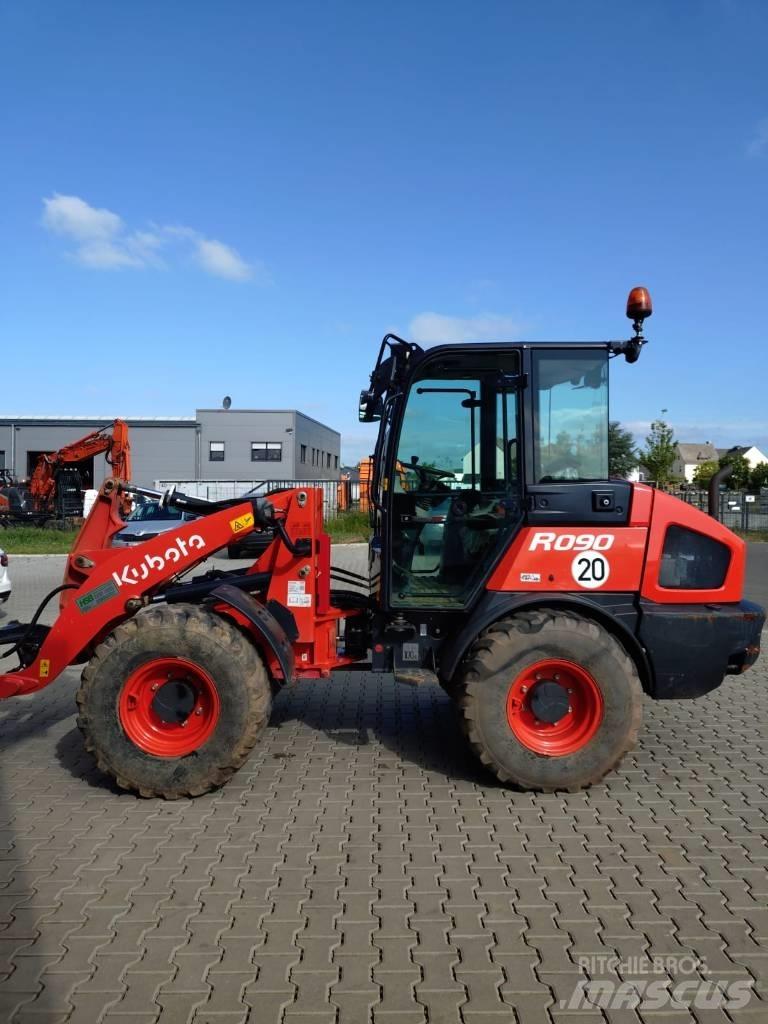 Kubota R 082 Utovarivači na točkove