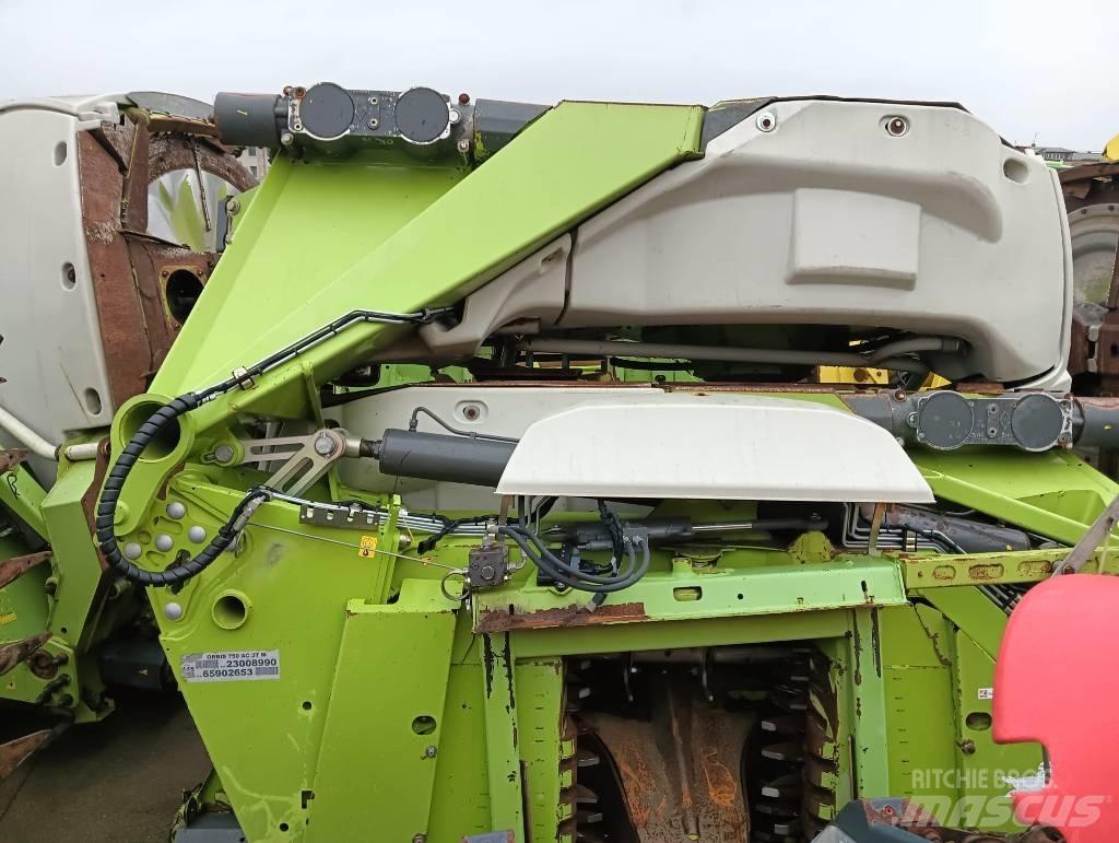 CLAAS ORBIS 750 Mašine za stočnu hranu sa sopstvenim pogonom