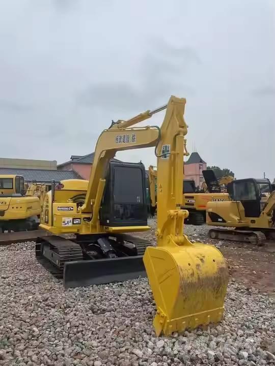 Komatsu PC70-8 Midi bageri 7t – 12t