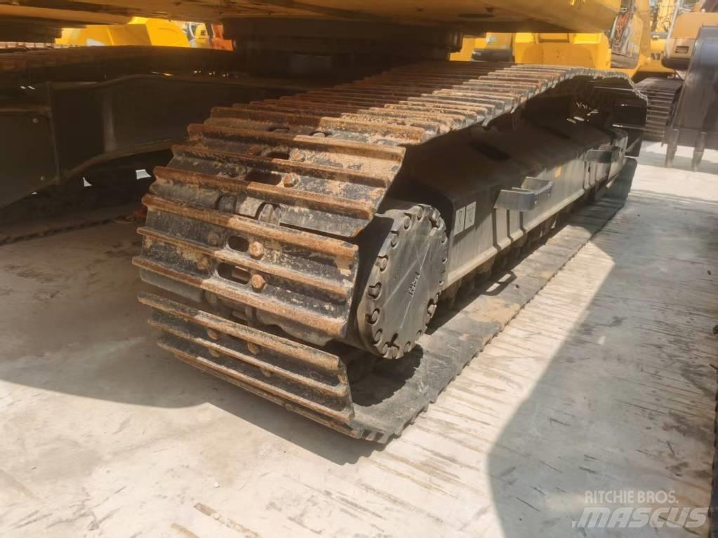 Komatsu PC 200-8 Bageri guseničari