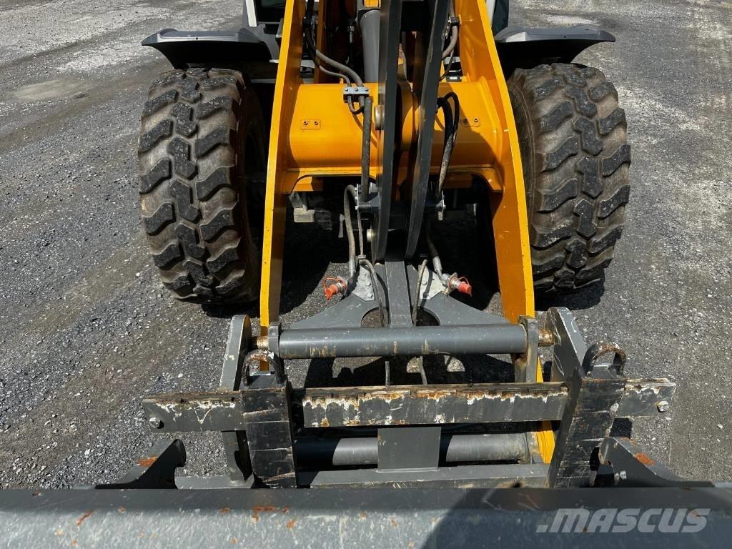 Liebherr 504 Compact Utovarivači na točkove
