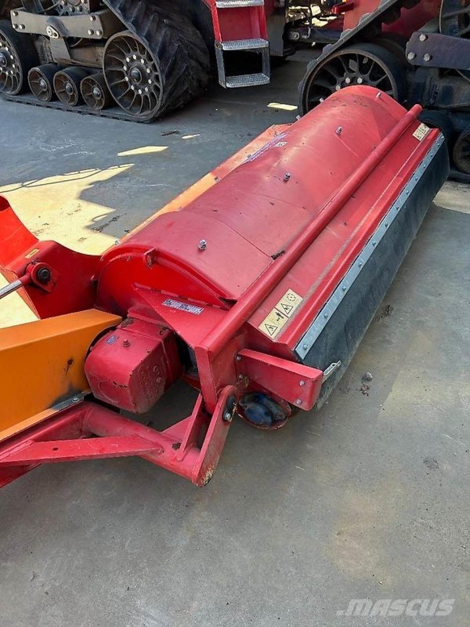 Dücker USM 21 Kosilice za livade