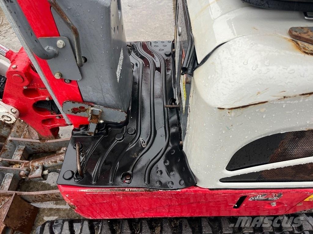 Takeuchi TB 210 R Mini bageri < 7t