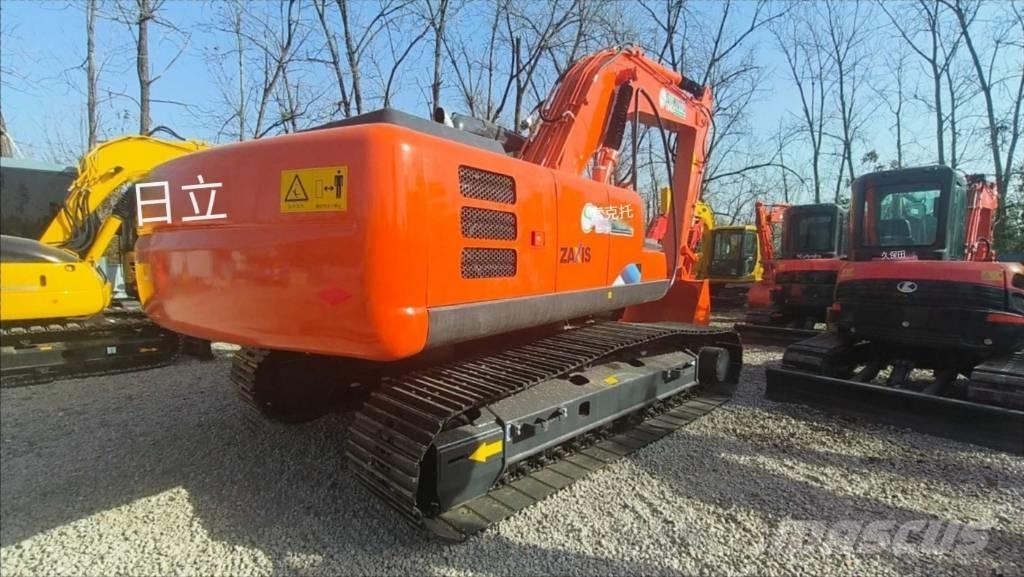 Hitachi ZX 210-3 Bageri guseničari