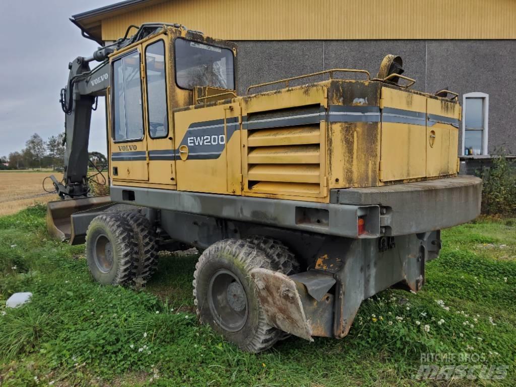 Volvo EW 200 Bageri točkaši