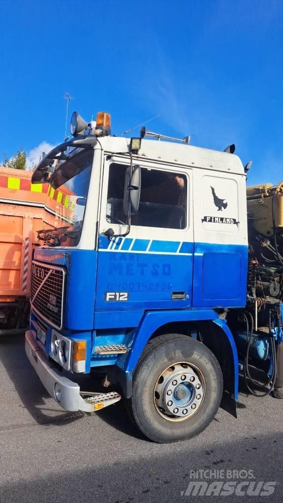 Volvo F 12 Kamioni sa kranom