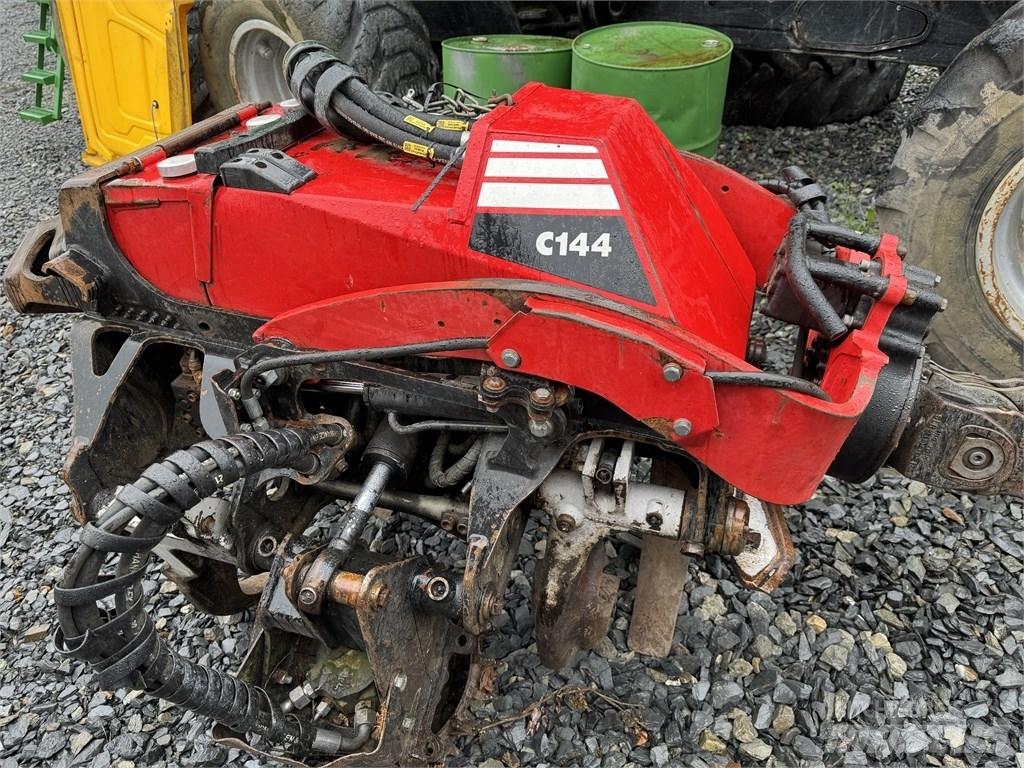 Komatsu C 144 Mašine za kleščenje grane stabla