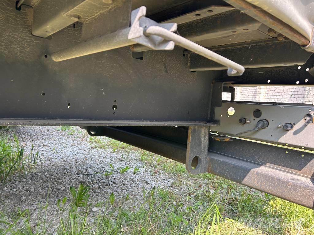 Kögel SN 24 Poluprikolice sa ciradom