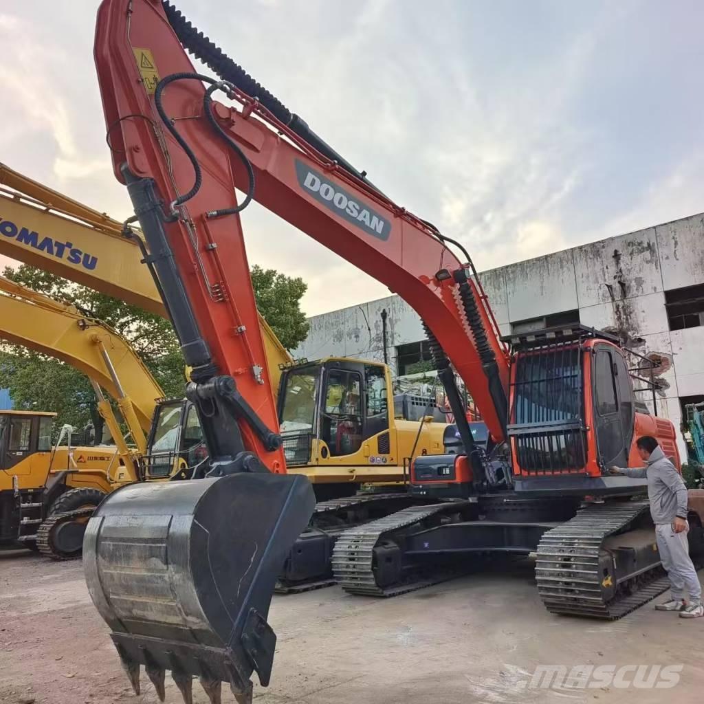 Doosan DX 300 LC Bageri guseničari