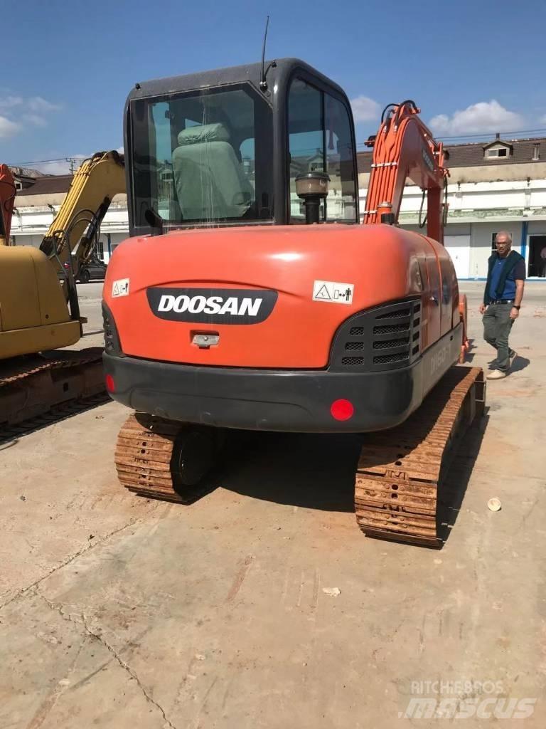 Doosan dx60 Bageri guseničari
