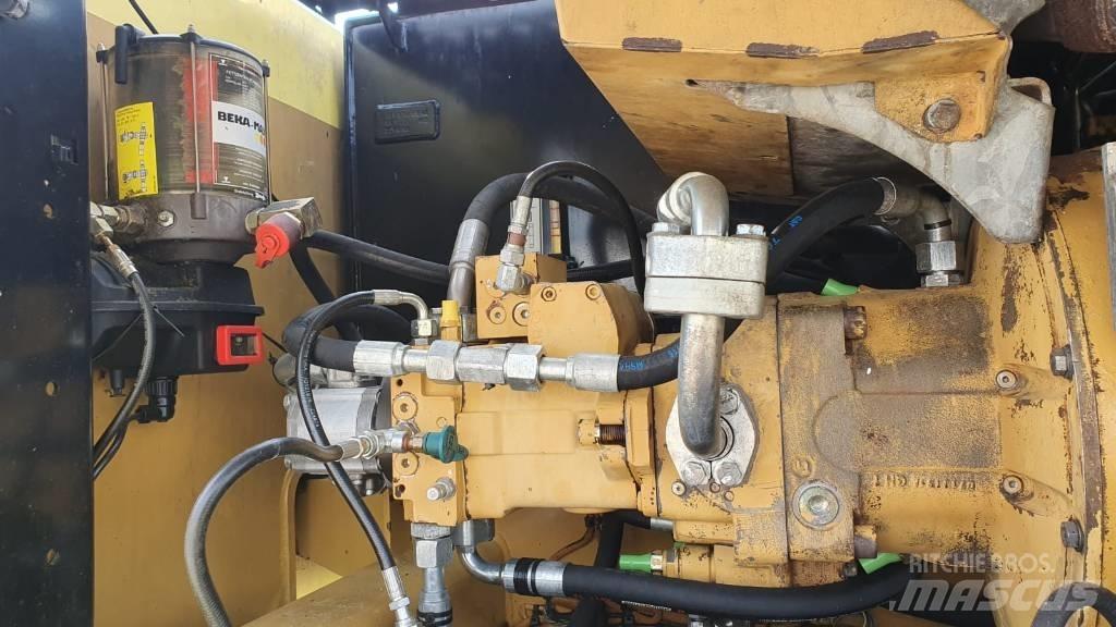 CAT M 318 D MH Bageri za prenos primarnih/sekundarnih sirovina