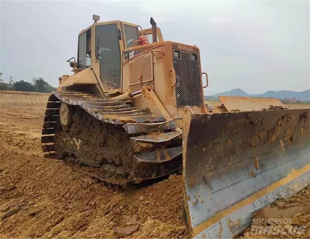 CAT D 6 N Buldožeri guseničari