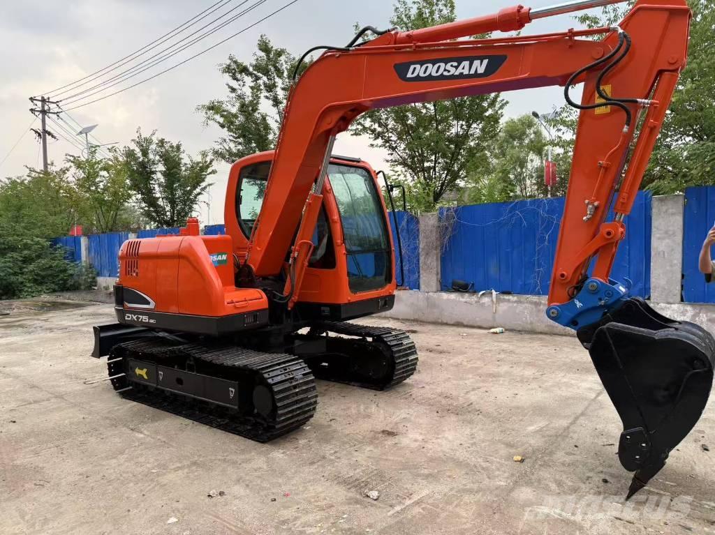 Doosan DX 75 Bageri guseničari