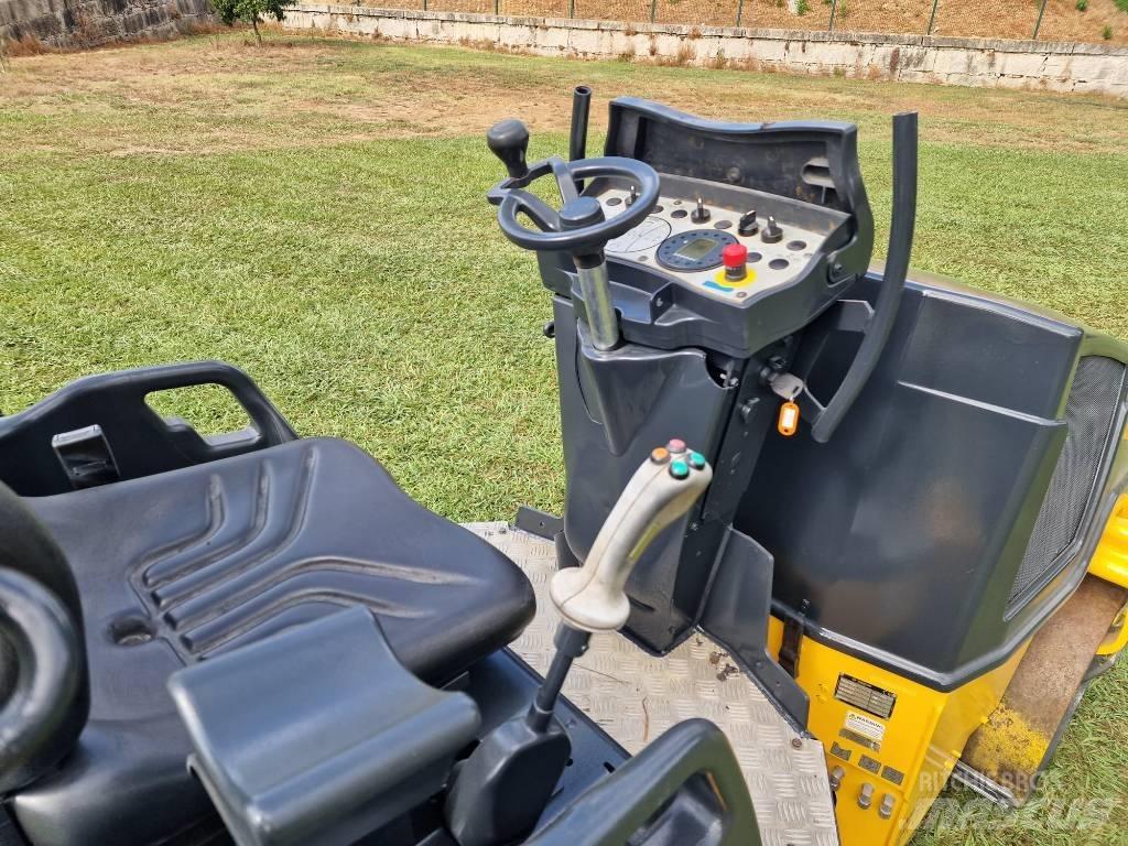 Bomag BW 120 Valjci sa duplim bubnjem