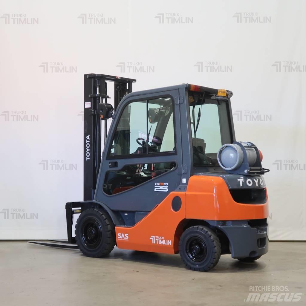 Toyota 02-8FGF25 Plinski viljuškari