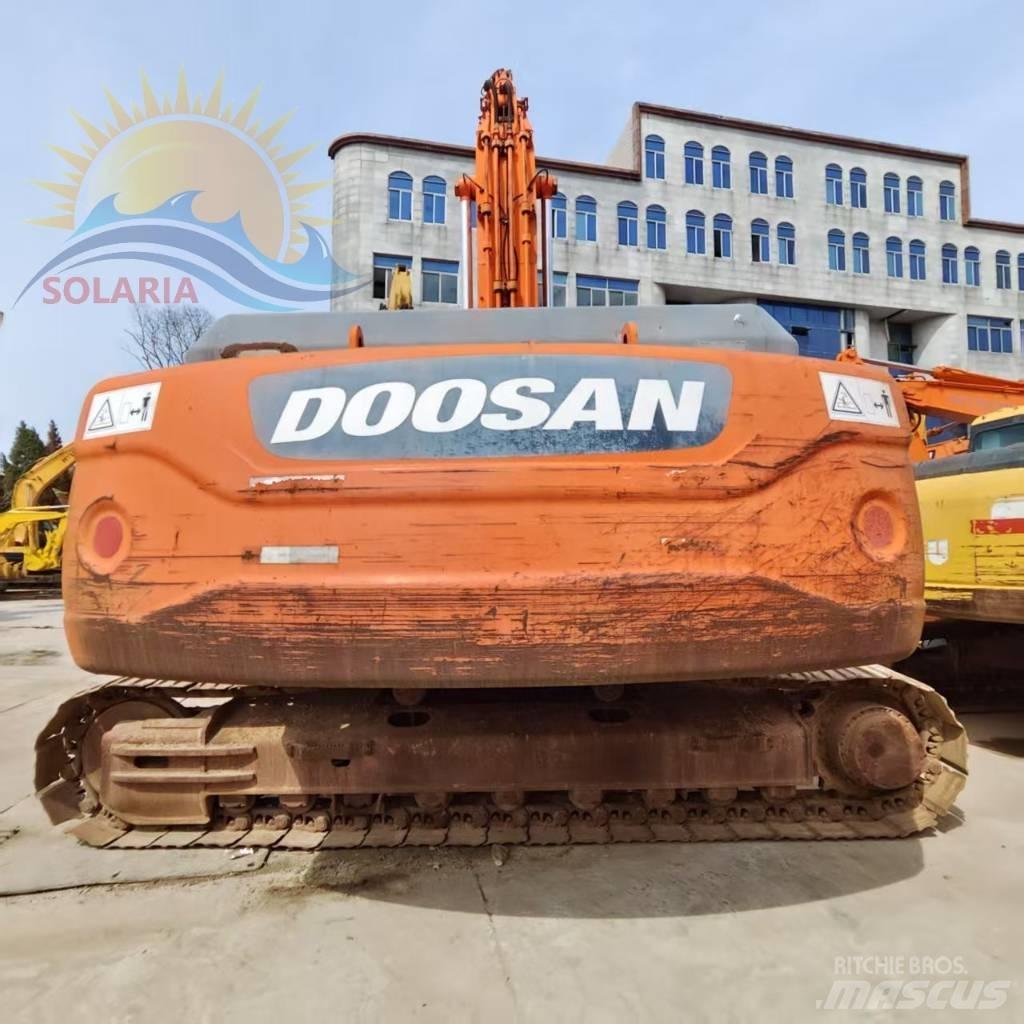 Doosan DX 300 LC Bageri guseničari