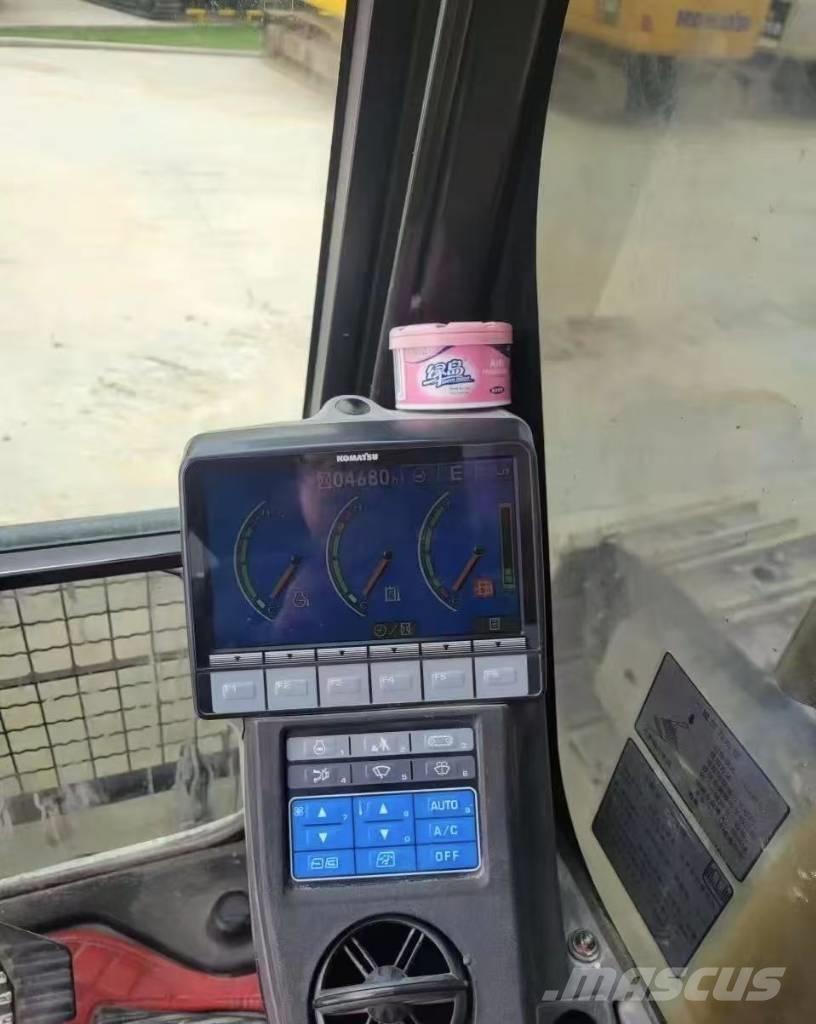 Komatsu PC 460-8 Bageri guseničari