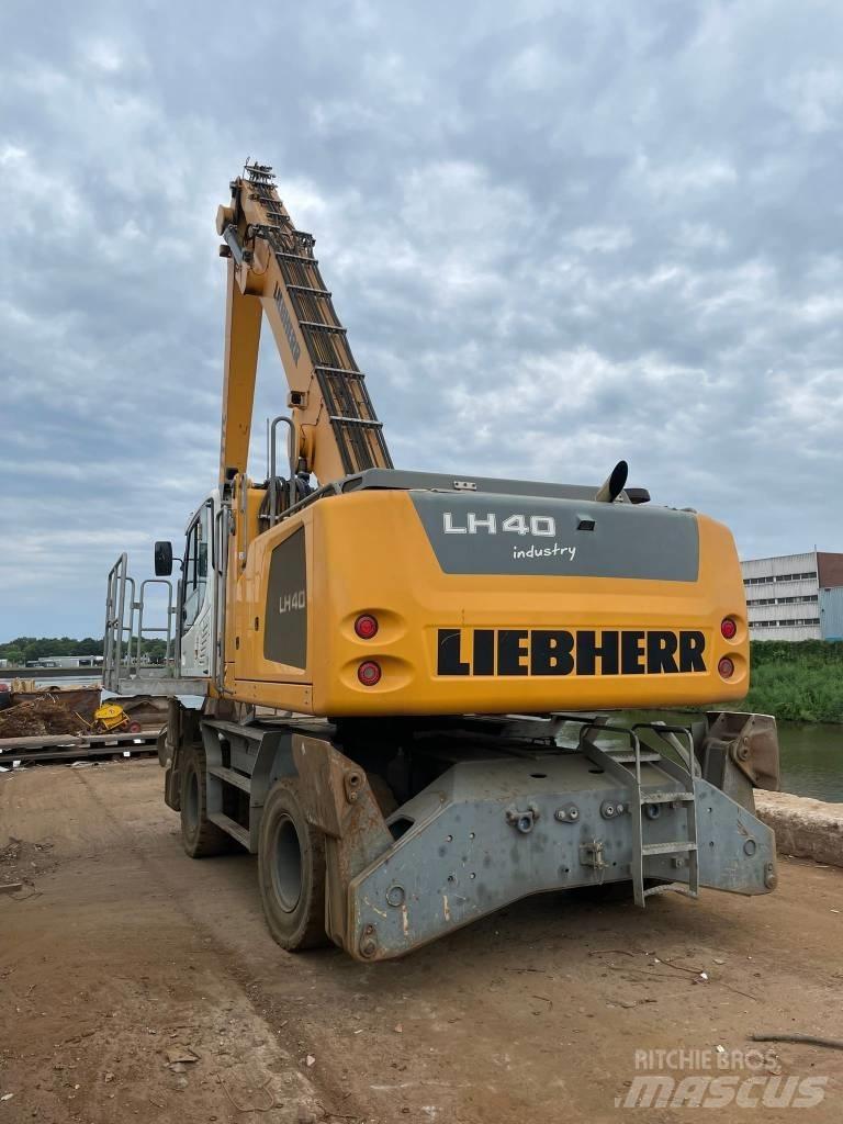 Liebherr LH40M Bageri za prenos primarnih/sekundarnih sirovina