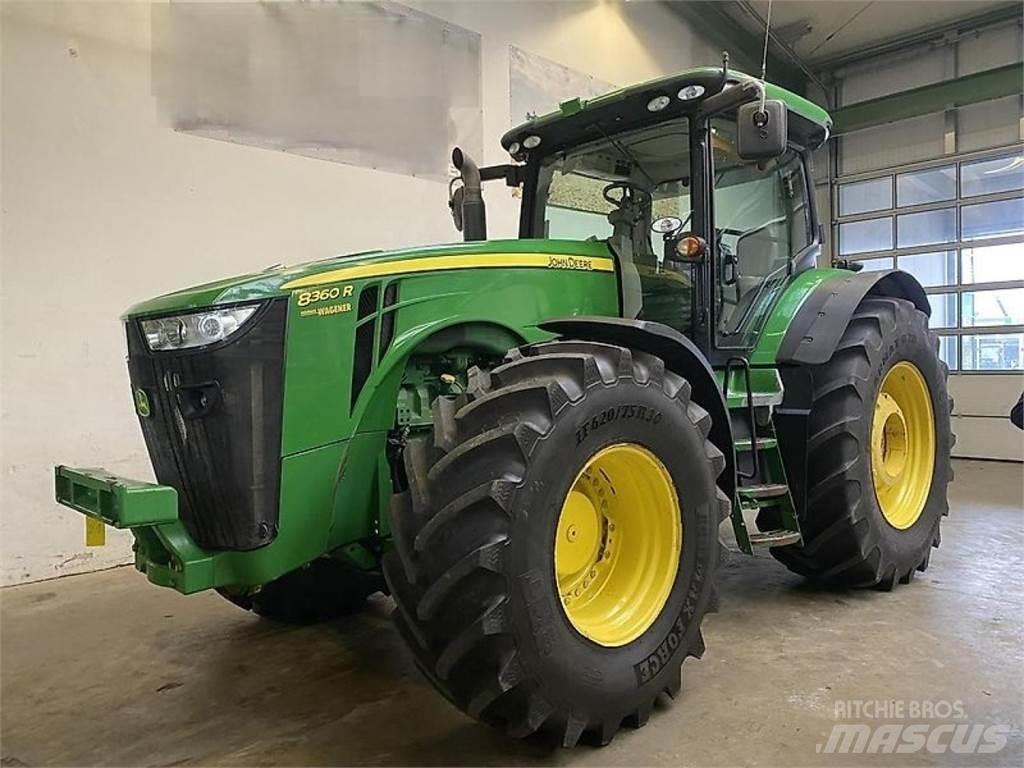 John Deere 8360R Traktori