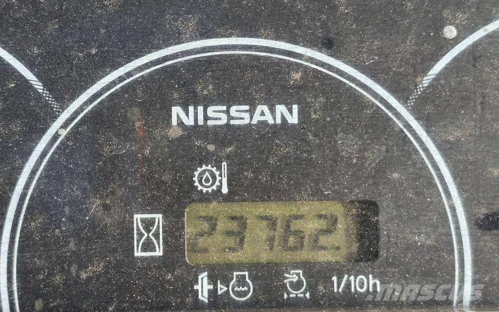 Nissan L01A15 Plinski viljuškari