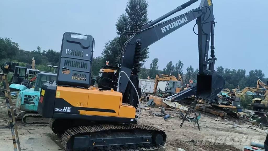 Hyundai HX220S Bageri guseničari
