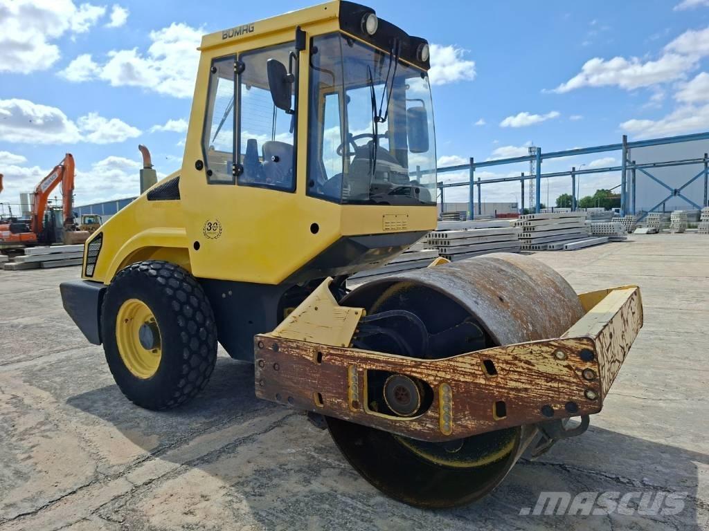 Bomag BW 177 D H-4 Valjci sa jednim bubnjem