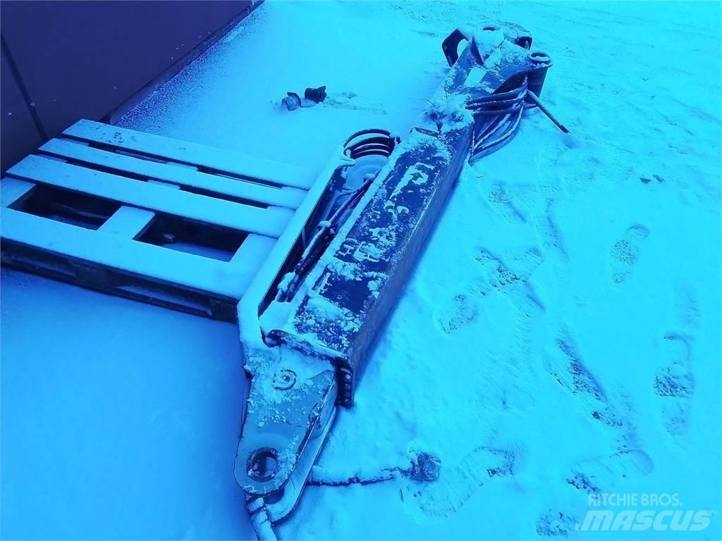 Komatsu 165F Kranovi za debla