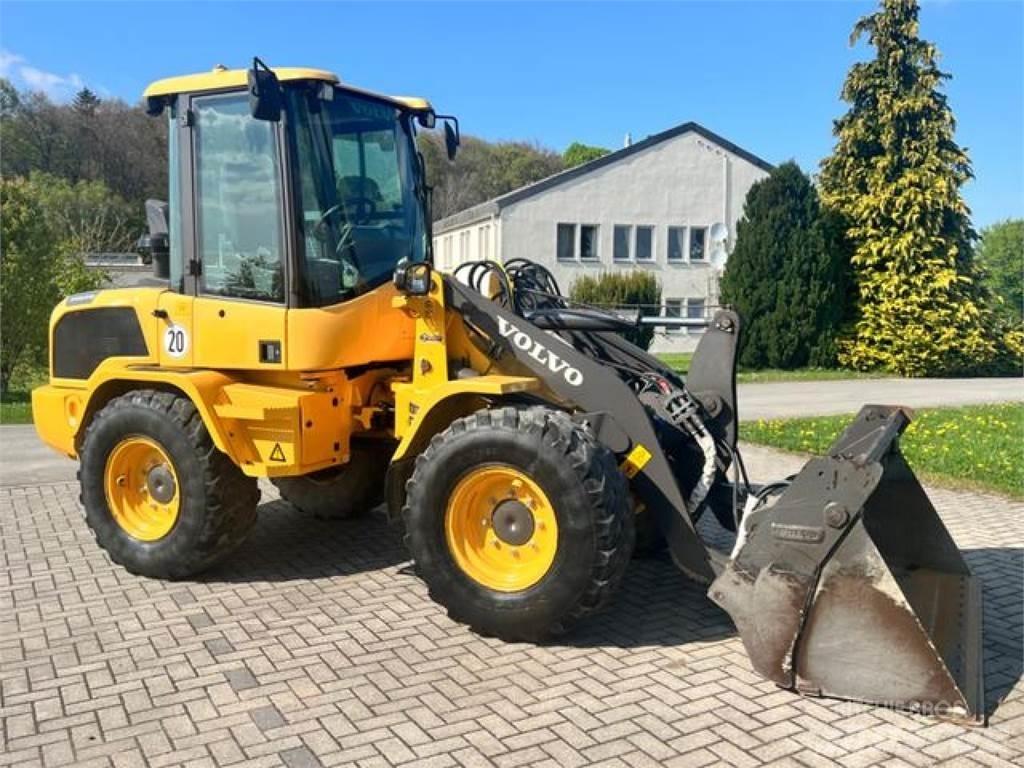 Volvo L30G Utovarivači na točkove