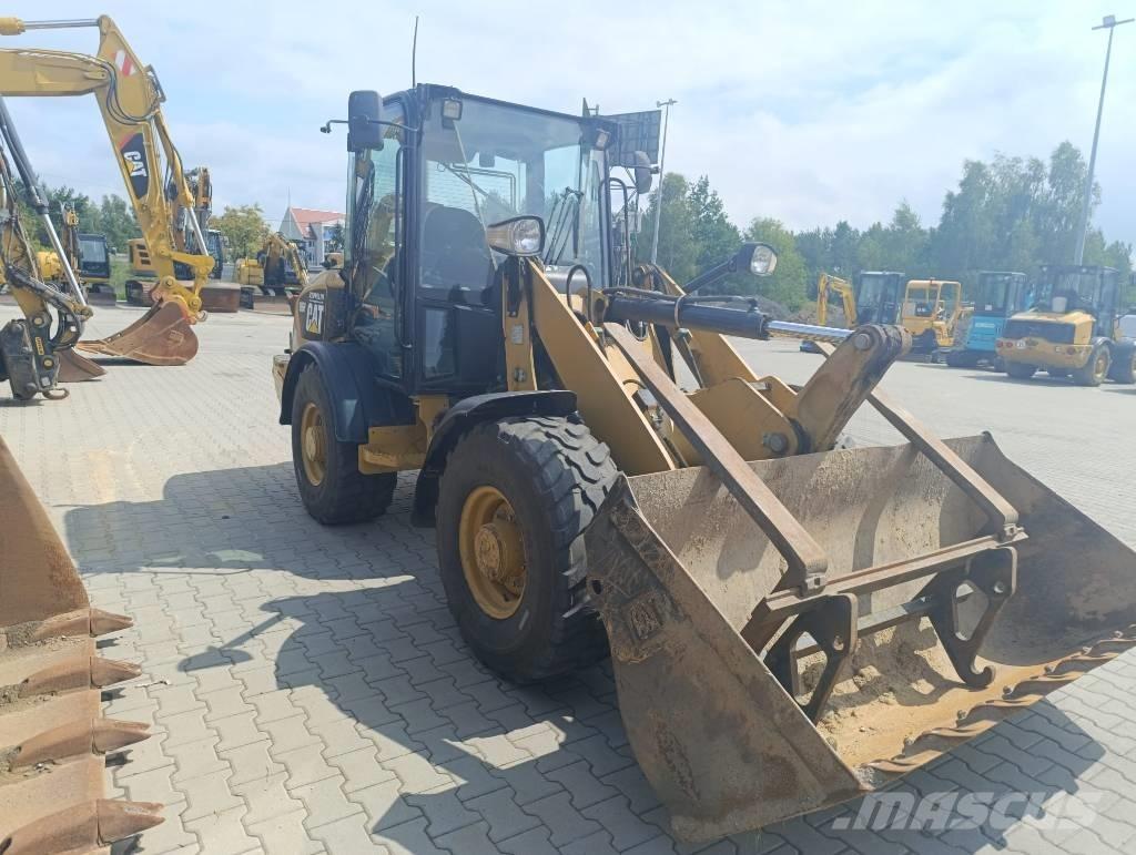 CAT 906 H Utovarivači na točkove