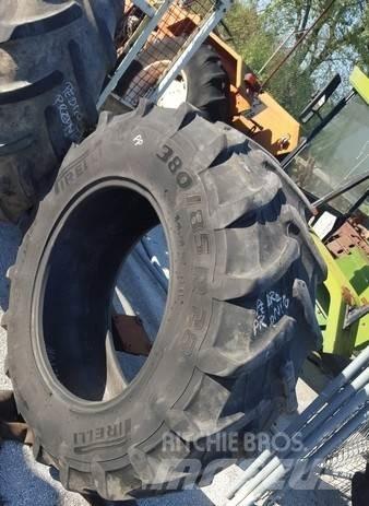  Pneu 14.9R28 Gume, točkovi i felne
