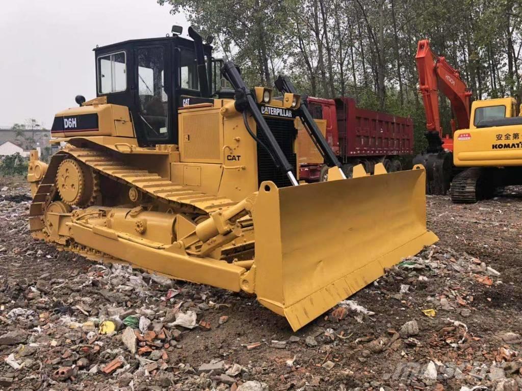 CAT D6H Buldožeri guseničari