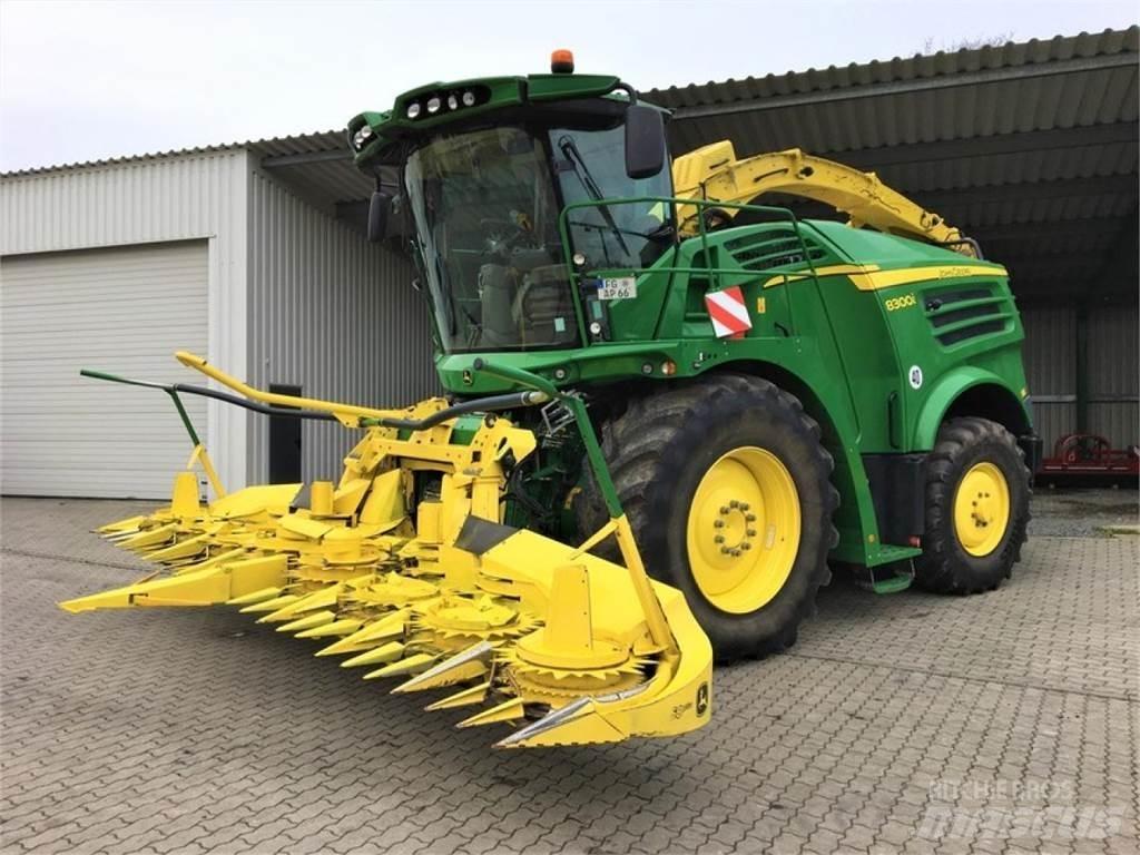 John Deere 8300i Mašine za stočnu hranu sa sopstvenim pogonom