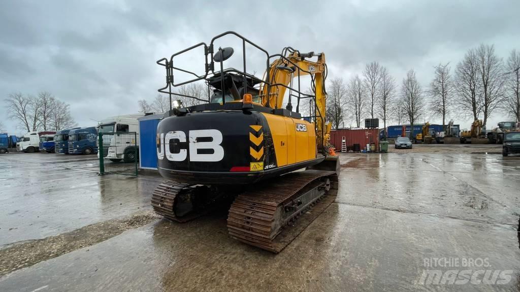 JCB JS 130 LC Bageri guseničari