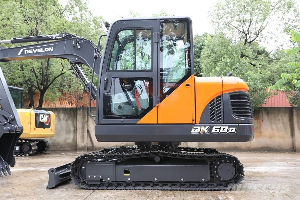 Develon DX 60 D Bageri točkaši