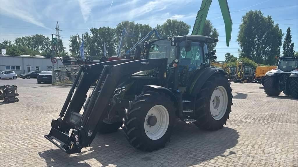 Valtra G135 Traktori
