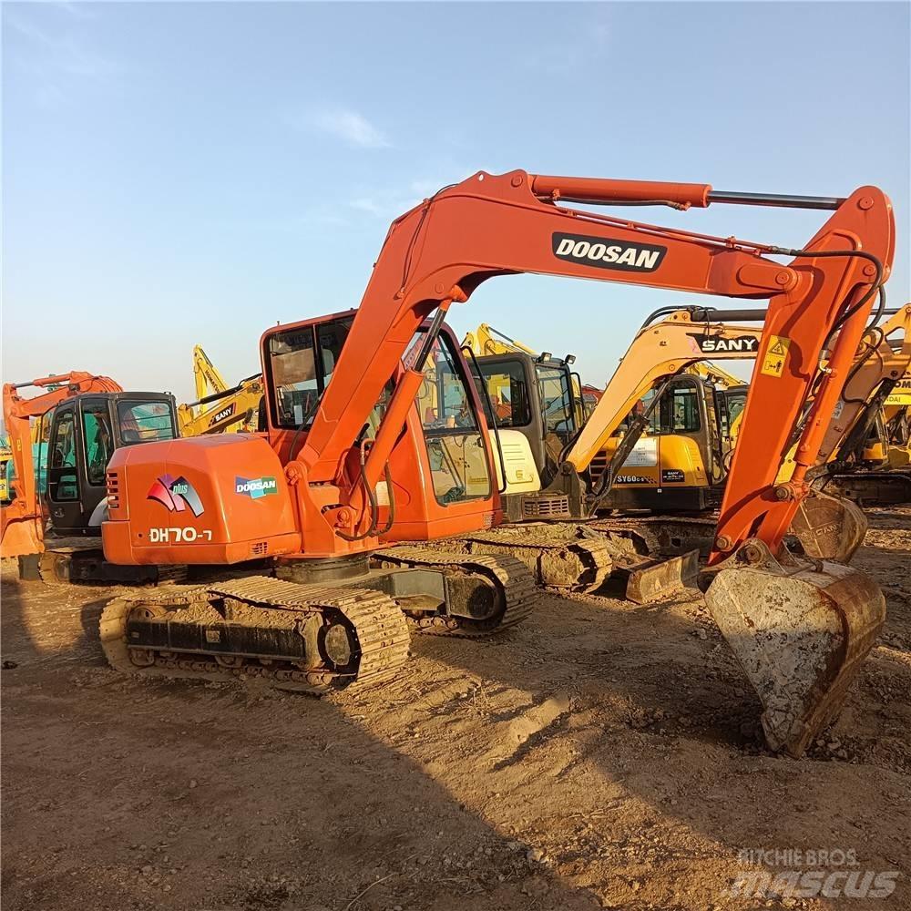 Doosan DH70 Bageri guseničari