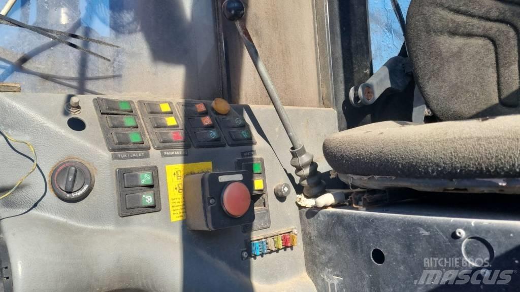 MAN TGA 33.530 Kamioni za drva Šticari