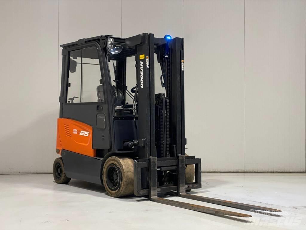Doosan B25X-7 Električni viljuškari