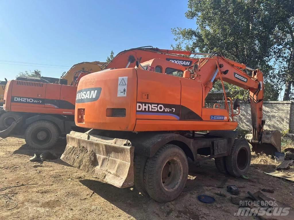 Doosan DH 210 W-7 Bageri točkaši