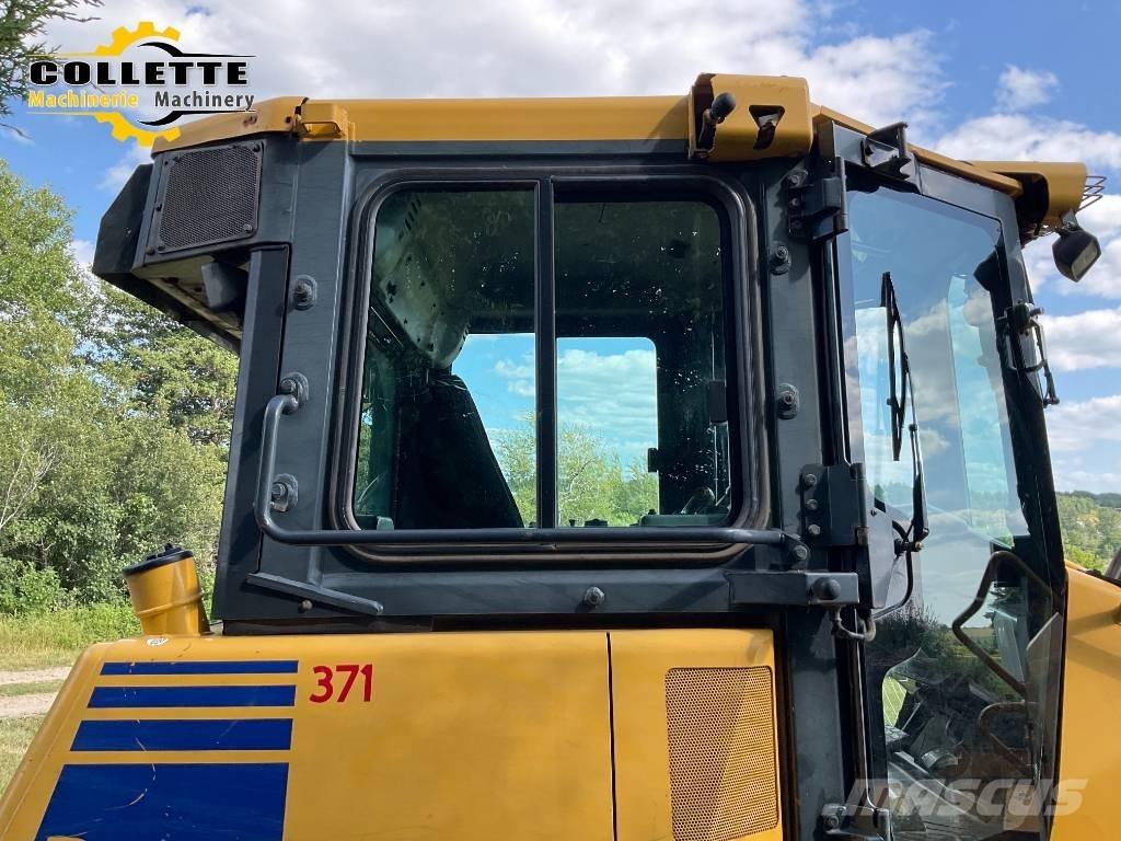 Komatsu D 39 EX Buldožeri guseničari