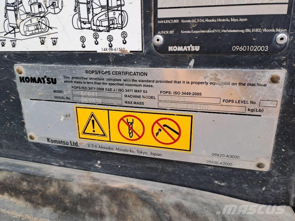 Komatsu D61PXI-23 Buldožeri guseničari